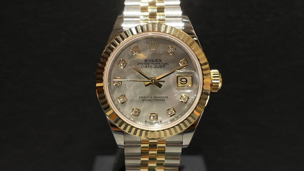 ホワイトシェルとイエローゴールド