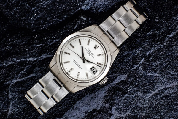 【OY.PP.】実は珍しいホワイトダイヤル！